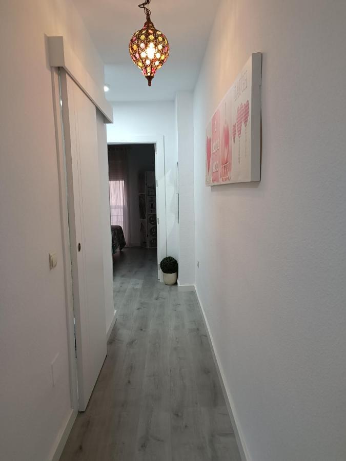 Acogedor Apartamento Cerca Del Centro Historico De Малага Экстерьер фото